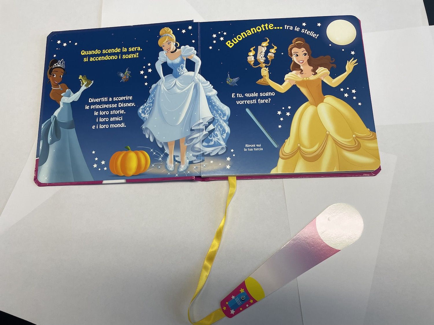 Disney Princess Brillanotte - Racconti per dare luce ai sogni::Con la torcia magica illumina la storia