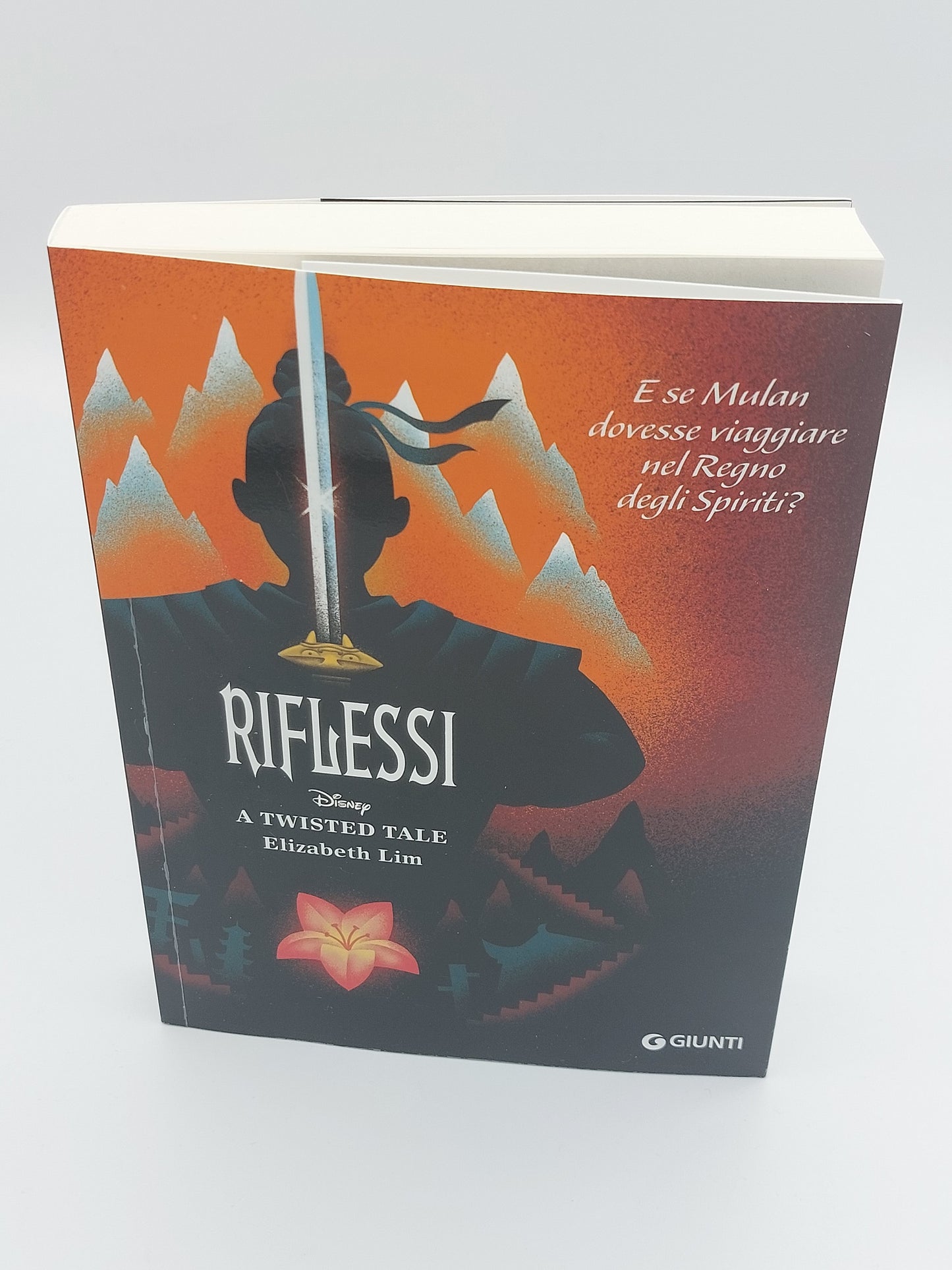 Riflessi - Disney A twisted tale::E se Mulan dovesse viaggiare nel Regno degli Spiriti?