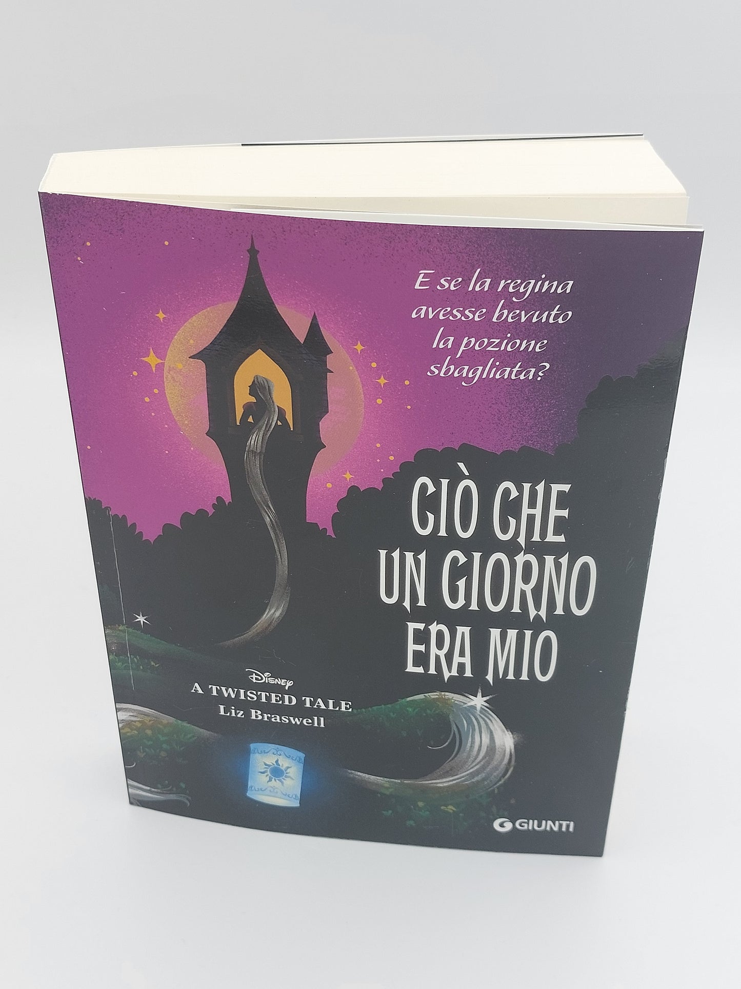Ciò che un giorno era mio - Disney A twisted tale::E se la regina avesse bevuto la pozione sbagliata?